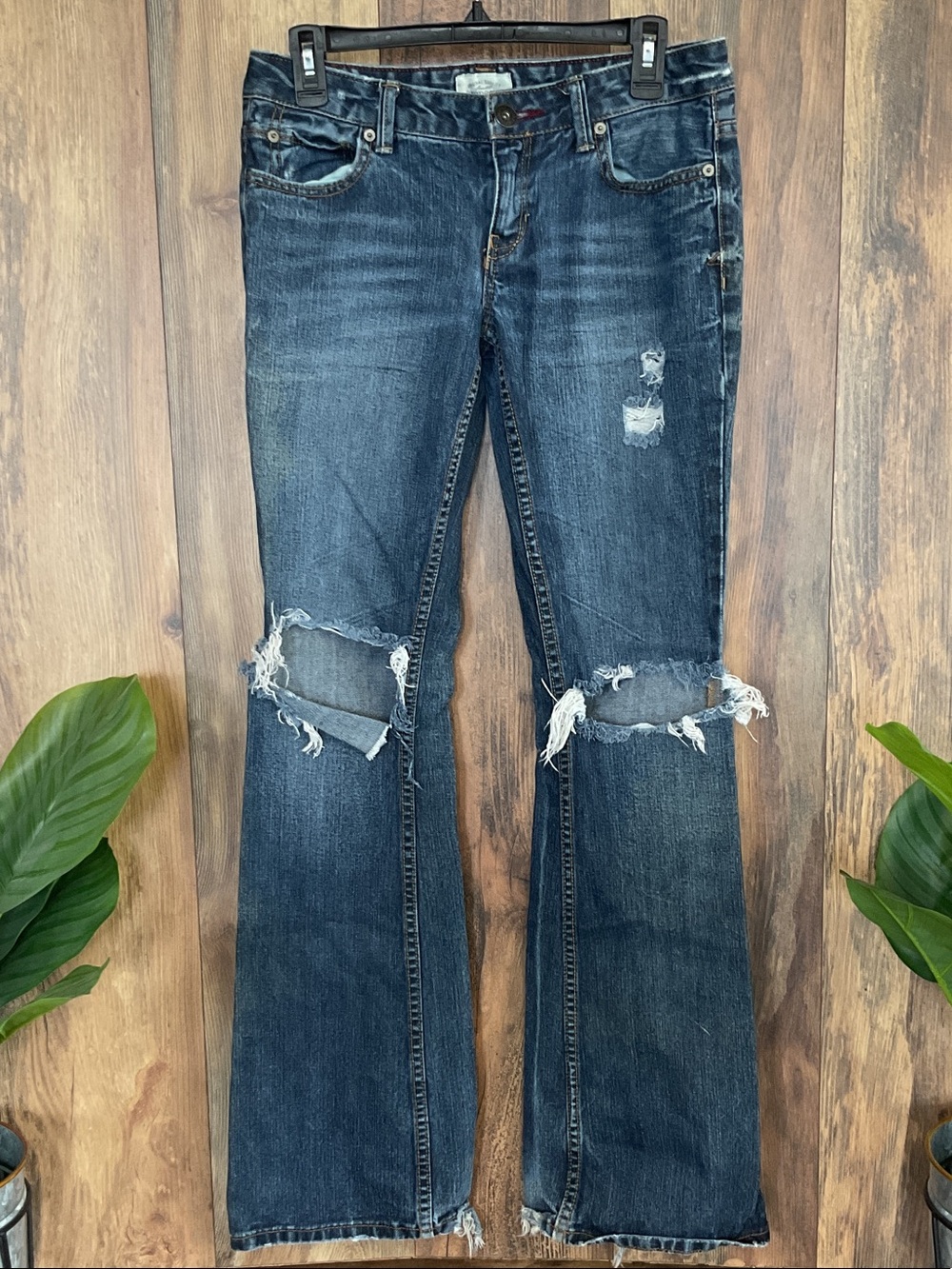 Aeropostale Distressed Dark Blue Hailey Flare Jeans 5/6L C347